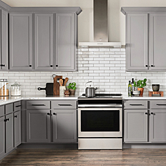 Builders Mark Cabinetry from Wolf